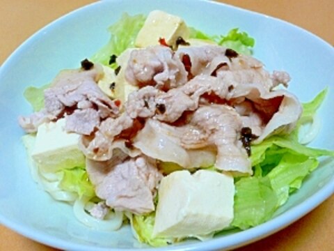 豆腐と豚肉の冷しゃぶうどんドレッシングがけ